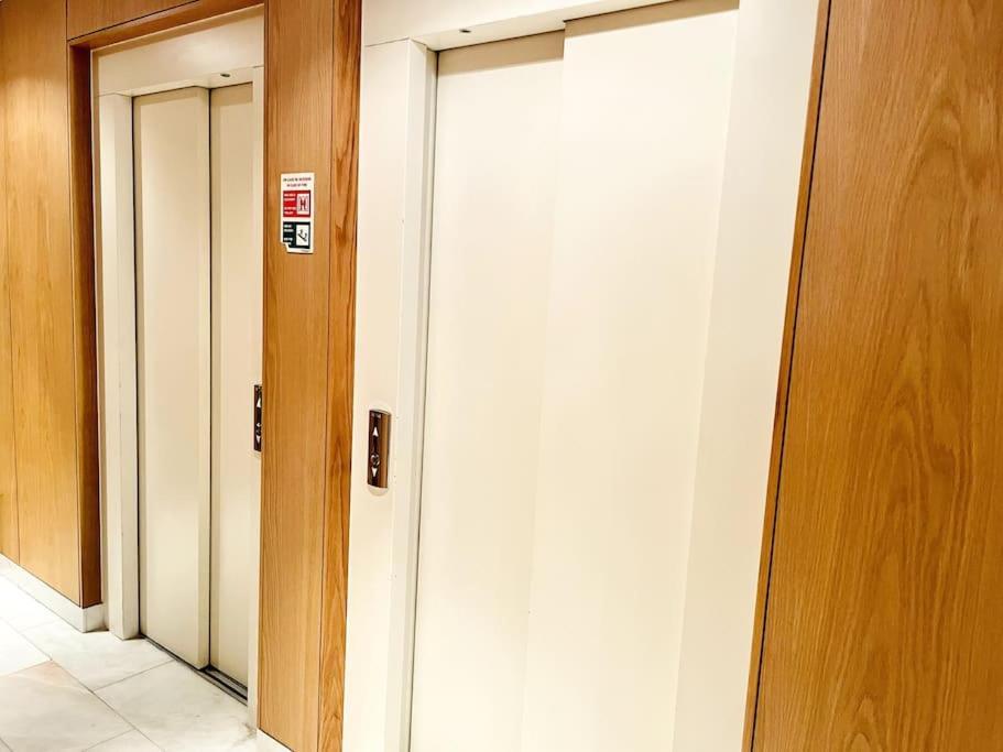 Airport Expo Apartment ลิสบอน ภายนอก รูปภาพ